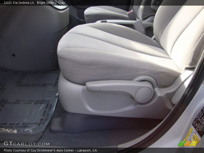 Bright Silver / Gray 2012 Kia Sedona LX