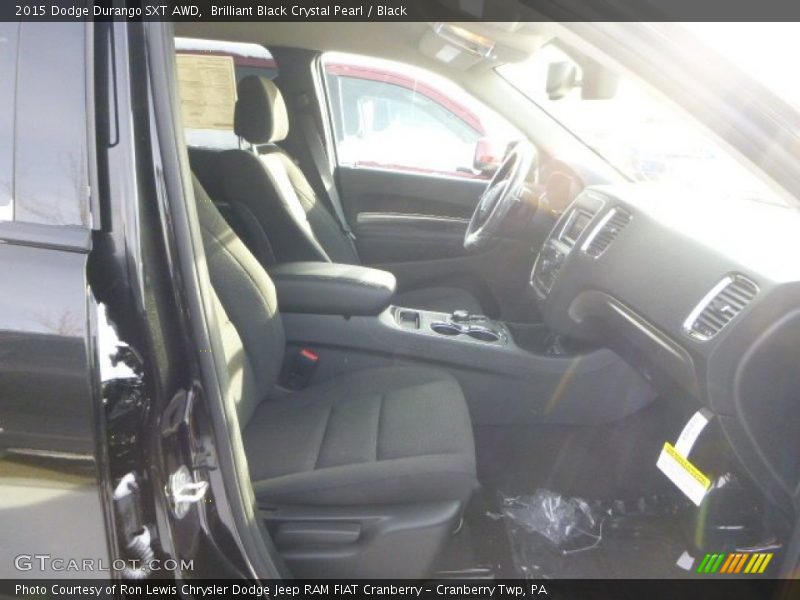 Brilliant Black Crystal Pearl / Black 2015 Dodge Durango SXT AWD
