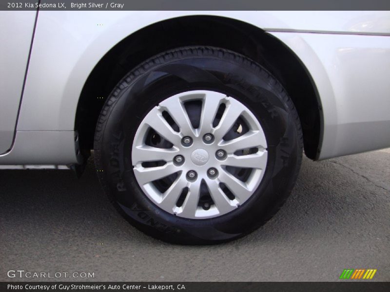 Bright Silver / Gray 2012 Kia Sedona LX