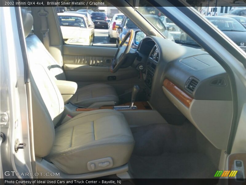 Brilliant Silver Metallic / Graphite 2002 Infiniti QX4 4x4