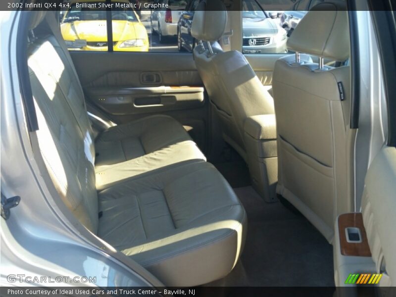 Brilliant Silver Metallic / Graphite 2002 Infiniti QX4 4x4