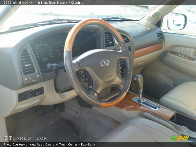 Brilliant Silver Metallic / Graphite 2002 Infiniti QX4 4x4