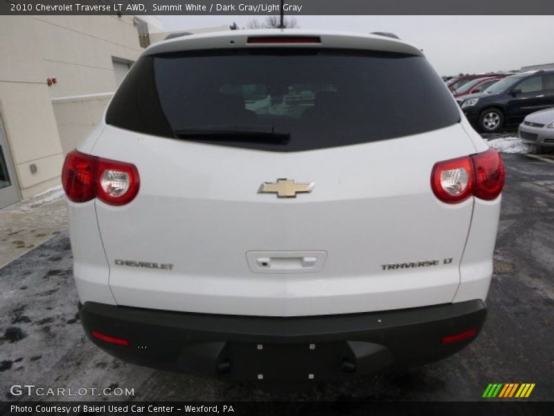Summit White / Dark Gray/Light Gray 2010 Chevrolet Traverse LT AWD