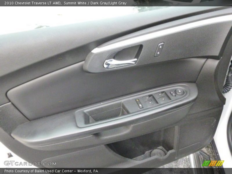 Summit White / Dark Gray/Light Gray 2010 Chevrolet Traverse LT AWD