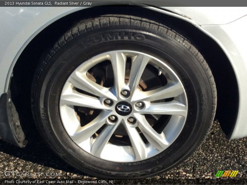 Radiant Silver / Gray 2013 Hyundai Sonata GLS