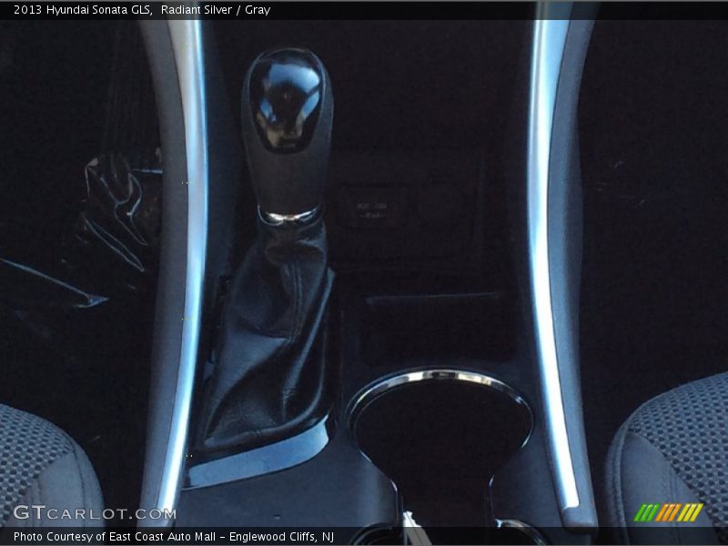 Radiant Silver / Gray 2013 Hyundai Sonata GLS