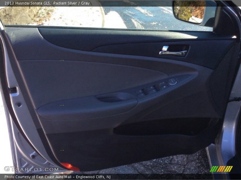 Radiant Silver / Gray 2013 Hyundai Sonata GLS