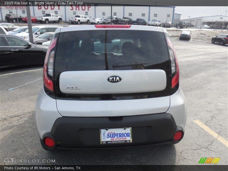 Bright Silver / Gray Two Tone 2015 Kia Soul +