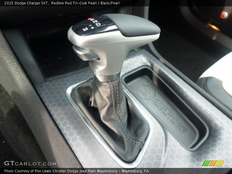 Redline Red Tri-Coat Pearl / Black/Pearl 2015 Dodge Charger SXT