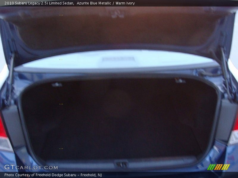 Azurite Blue Metallic / Warm Ivory 2010 Subaru Legacy 2.5i Limited Sedan