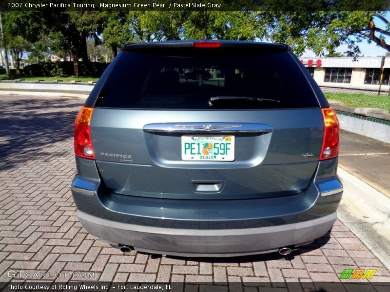 Magnesium Green Pearl / Pastel Slate Gray 2007 Chrysler Pacifica Touring