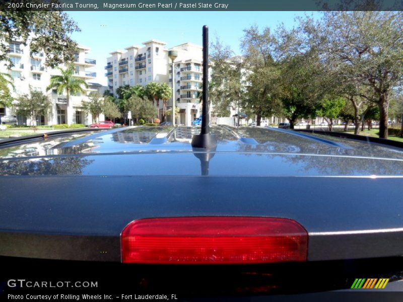 Magnesium Green Pearl / Pastel Slate Gray 2007 Chrysler Pacifica Touring
