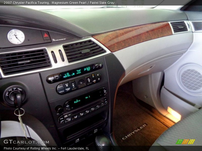Magnesium Green Pearl / Pastel Slate Gray 2007 Chrysler Pacifica Touring