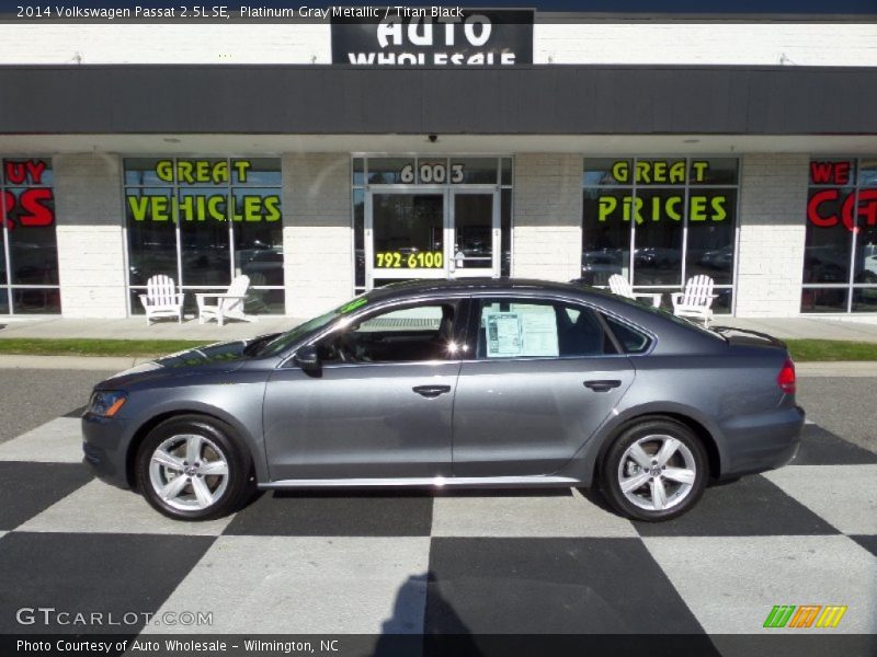 Platinum Gray Metallic / Titan Black 2014 Volkswagen Passat 2.5L SE