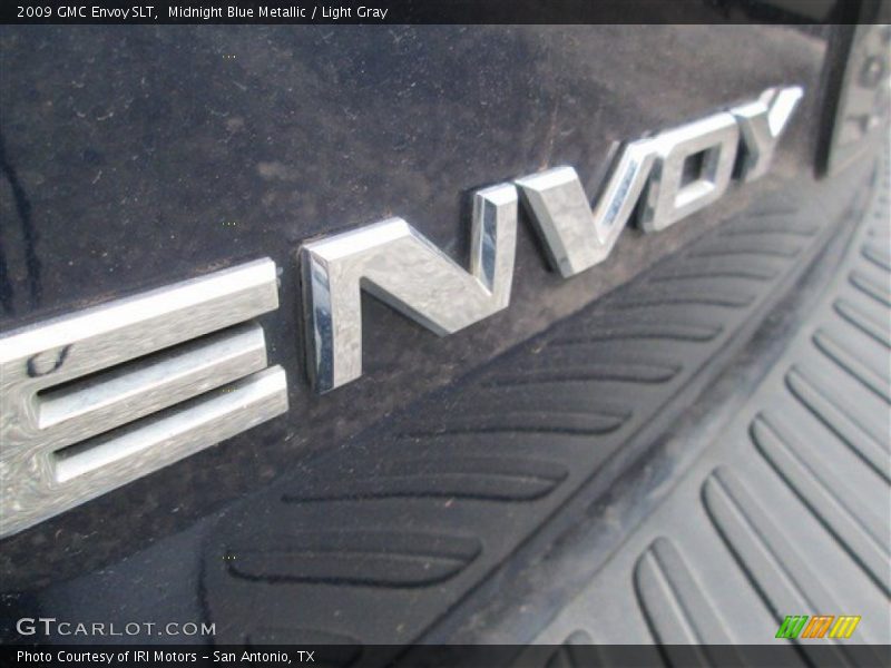 Midnight Blue Metallic / Light Gray 2009 GMC Envoy SLT