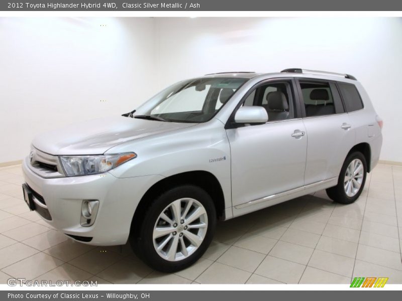 Front 3/4 View of 2012 Highlander Hybrid 4WD