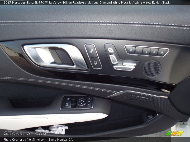 Controls of 2015 SL 550 White Arrow Edition Roadster