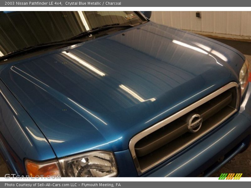 Crystal Blue Metallic / Charcoal 2003 Nissan Pathfinder LE 4x4