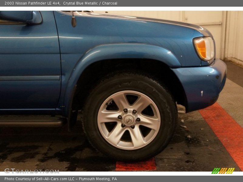 Crystal Blue Metallic / Charcoal 2003 Nissan Pathfinder LE 4x4