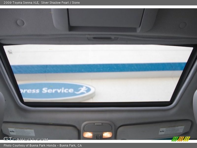Silver Shadow Pearl / Stone 2009 Toyota Sienna XLE