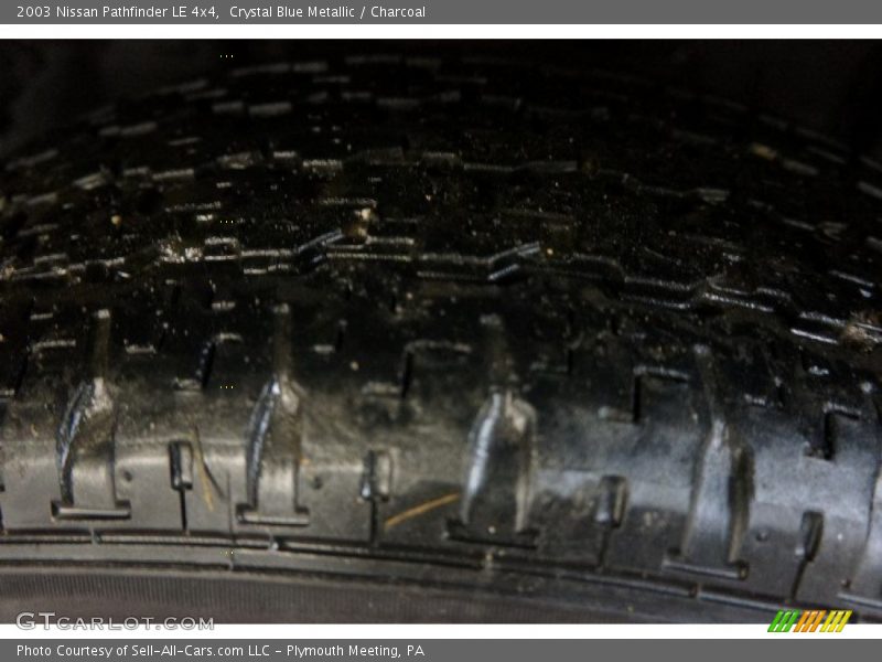 Crystal Blue Metallic / Charcoal 2003 Nissan Pathfinder LE 4x4