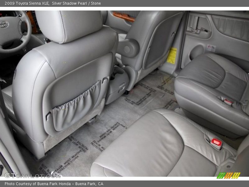 Silver Shadow Pearl / Stone 2009 Toyota Sienna XLE