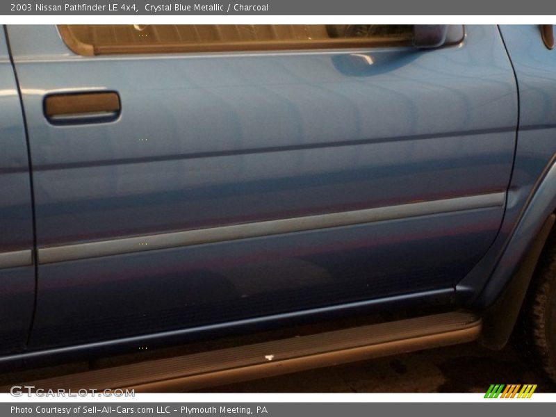 Crystal Blue Metallic / Charcoal 2003 Nissan Pathfinder LE 4x4