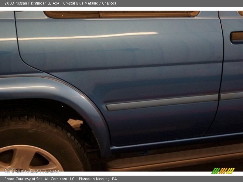Crystal Blue Metallic / Charcoal 2003 Nissan Pathfinder LE 4x4