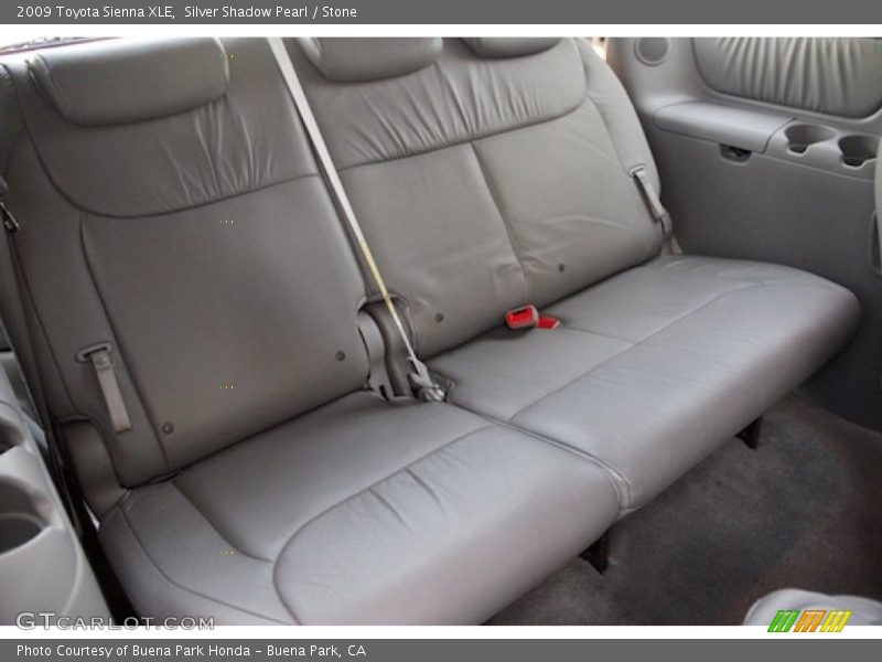Silver Shadow Pearl / Stone 2009 Toyota Sienna XLE