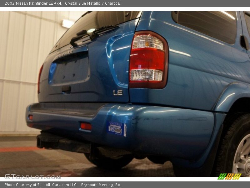 Crystal Blue Metallic / Charcoal 2003 Nissan Pathfinder LE 4x4