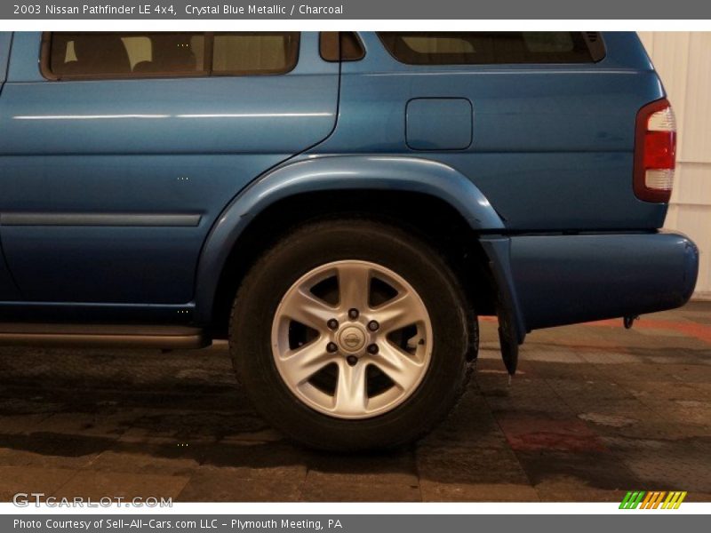 Crystal Blue Metallic / Charcoal 2003 Nissan Pathfinder LE 4x4