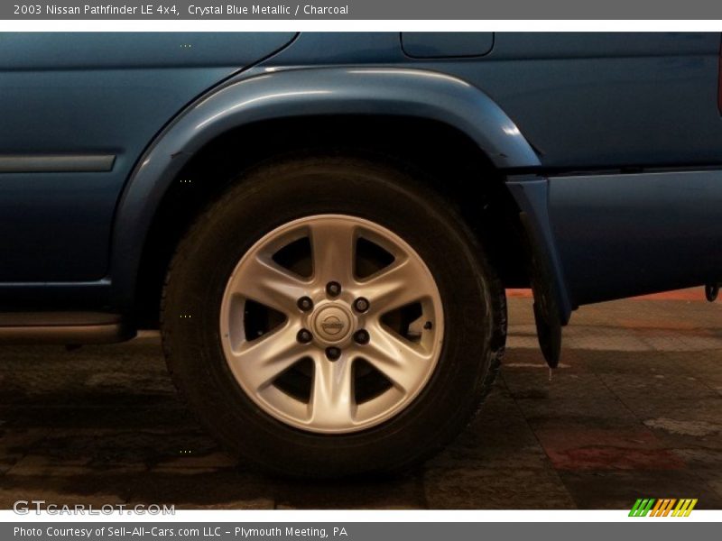 Crystal Blue Metallic / Charcoal 2003 Nissan Pathfinder LE 4x4