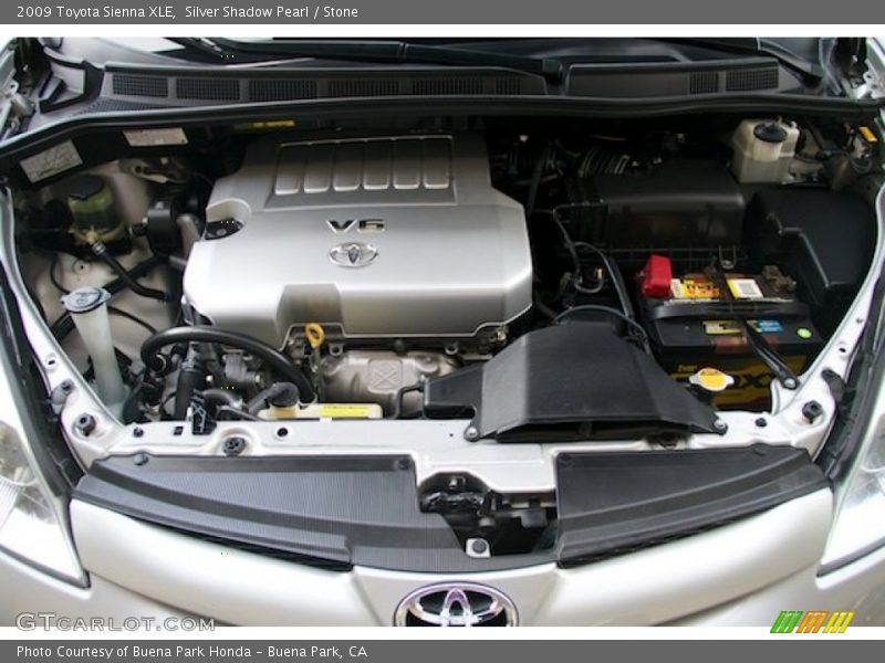 Silver Shadow Pearl / Stone 2009 Toyota Sienna XLE