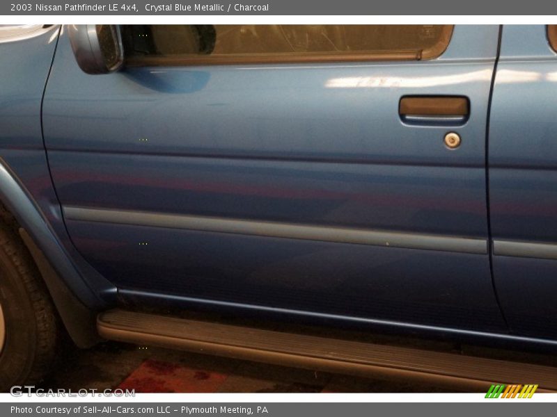 Crystal Blue Metallic / Charcoal 2003 Nissan Pathfinder LE 4x4