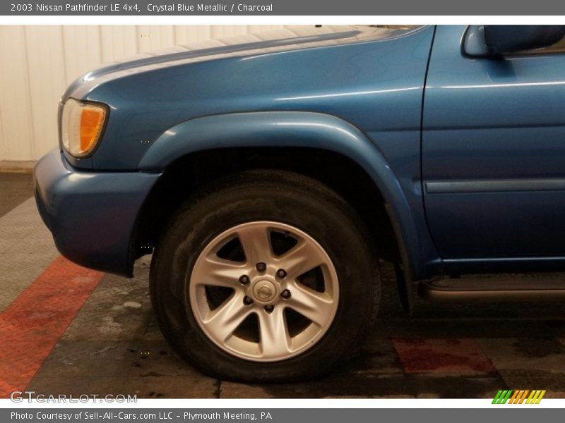 Crystal Blue Metallic / Charcoal 2003 Nissan Pathfinder LE 4x4