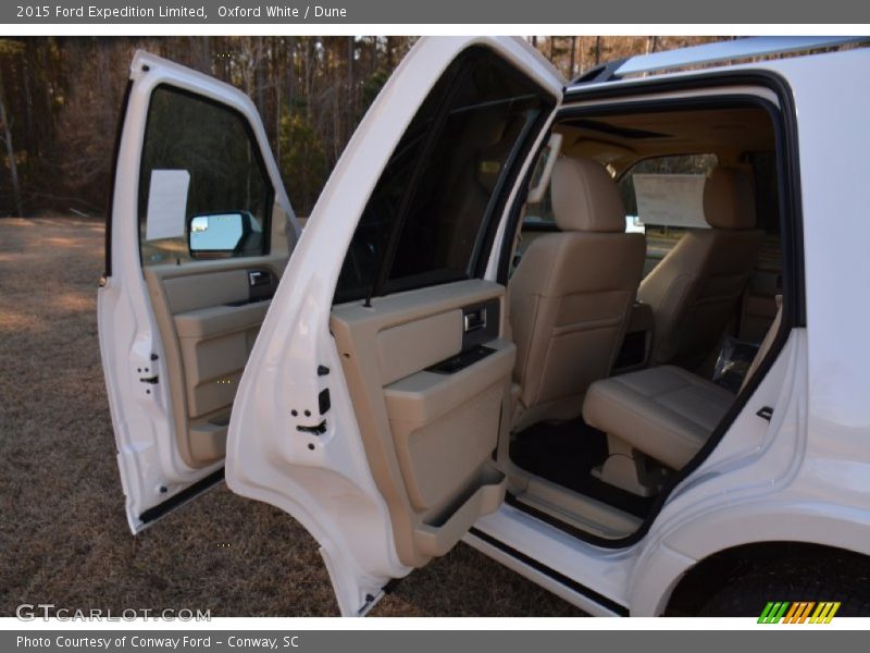 Oxford White / Dune 2015 Ford Expedition Limited