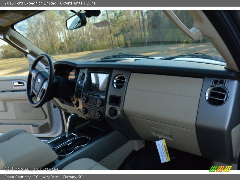 Oxford White / Dune 2015 Ford Expedition Limited