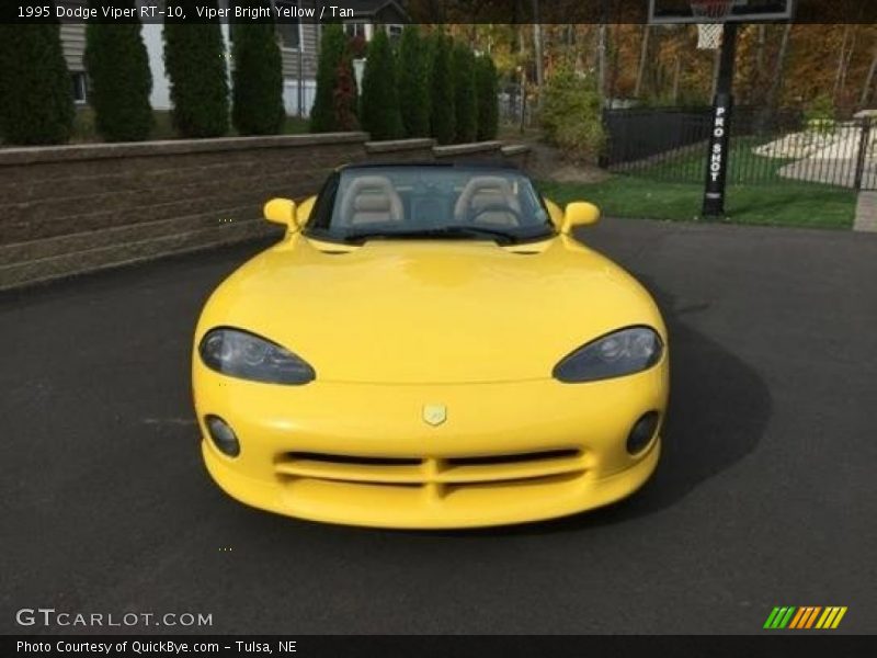 Viper Bright Yellow / Tan 1995 Dodge Viper RT-10