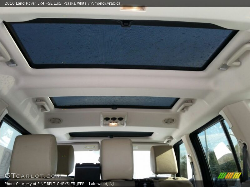Alaska White / Almond/Arabica 2010 Land Rover LR4 HSE Lux