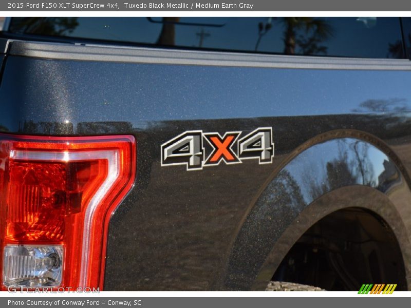 Tuxedo Black Metallic / Medium Earth Gray 2015 Ford F150 XLT SuperCrew 4x4