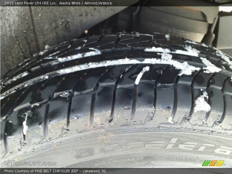 Alaska White / Almond/Arabica 2010 Land Rover LR4 HSE Lux