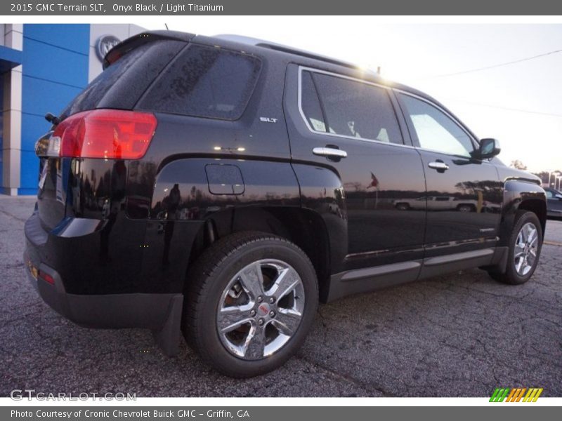 Onyx Black / Light Titanium 2015 GMC Terrain SLT