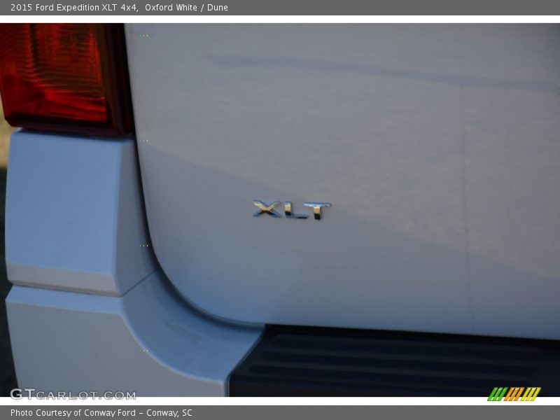 Oxford White / Dune 2015 Ford Expedition XLT 4x4