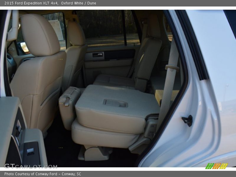Oxford White / Dune 2015 Ford Expedition XLT 4x4