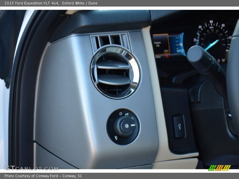 Oxford White / Dune 2015 Ford Expedition XLT 4x4