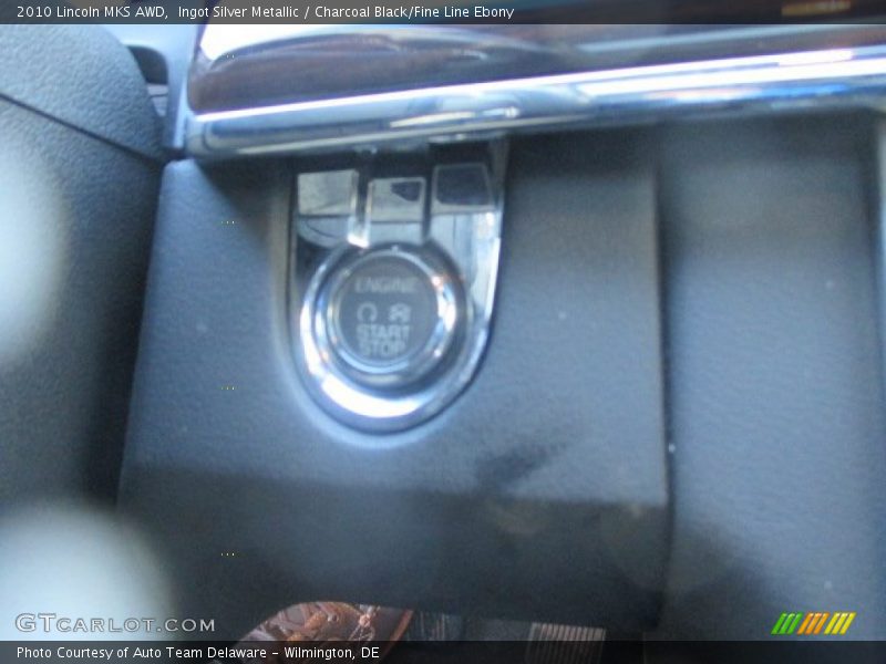 Ingot Silver Metallic / Charcoal Black/Fine Line Ebony 2010 Lincoln MKS AWD