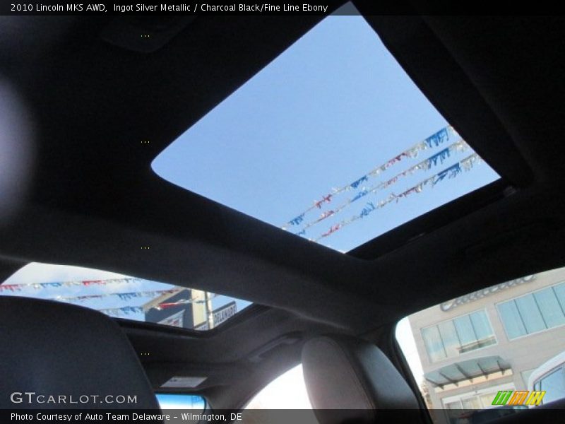 Ingot Silver Metallic / Charcoal Black/Fine Line Ebony 2010 Lincoln MKS AWD