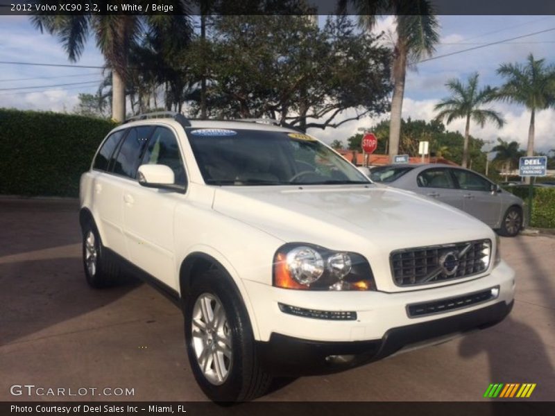 Ice White / Beige 2012 Volvo XC90 3.2