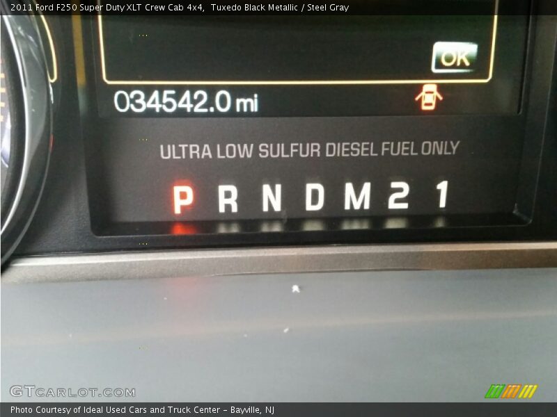 Tuxedo Black Metallic / Steel Gray 2011 Ford F250 Super Duty XLT Crew Cab 4x4