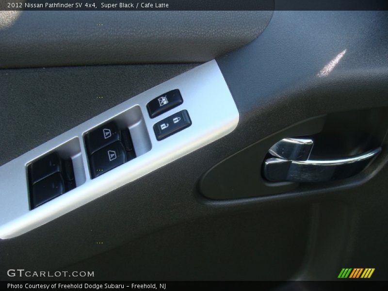 Super Black / Cafe Latte 2012 Nissan Pathfinder SV 4x4